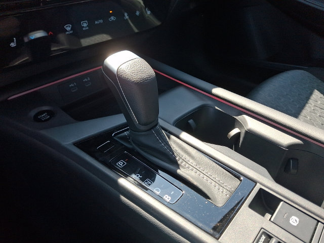 New 2026 Nissan Sentra SV w/ SV Convenience Package FWD image 6
