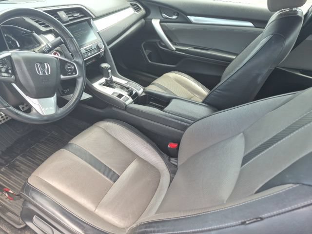 Used 2016 Honda Civic Touring image 10