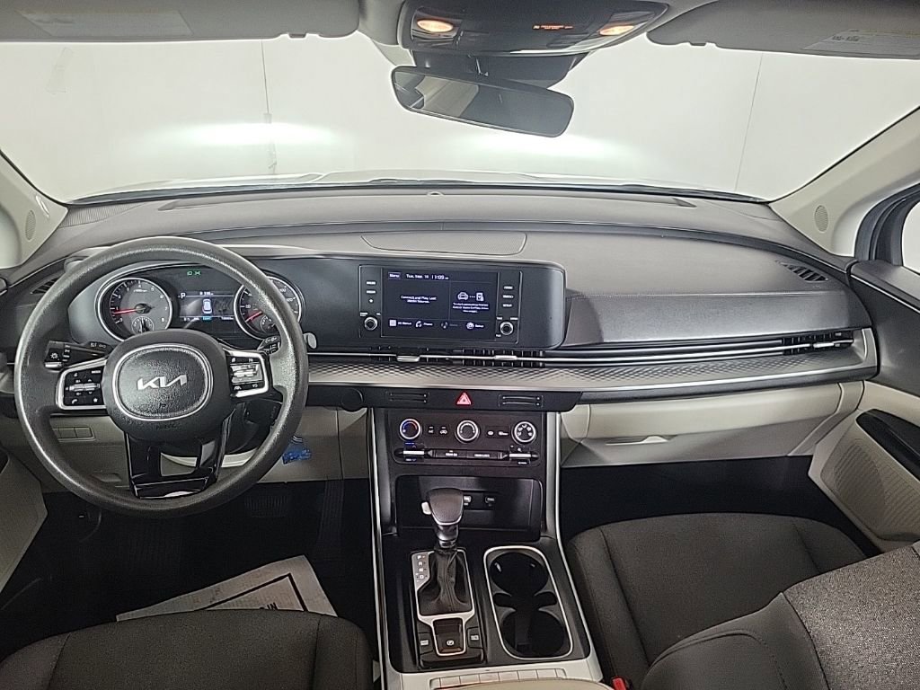 Used 2022 Kia Carnival LX image 14