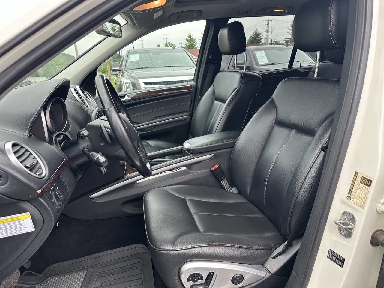 Used 2012 Mercedes-Benz GL 450 4MATIC image 19