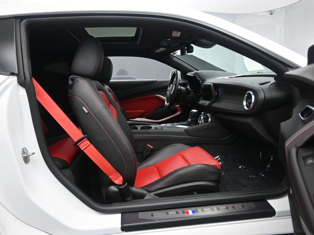 Used 2023 Chevrolet Camaro SS image 31