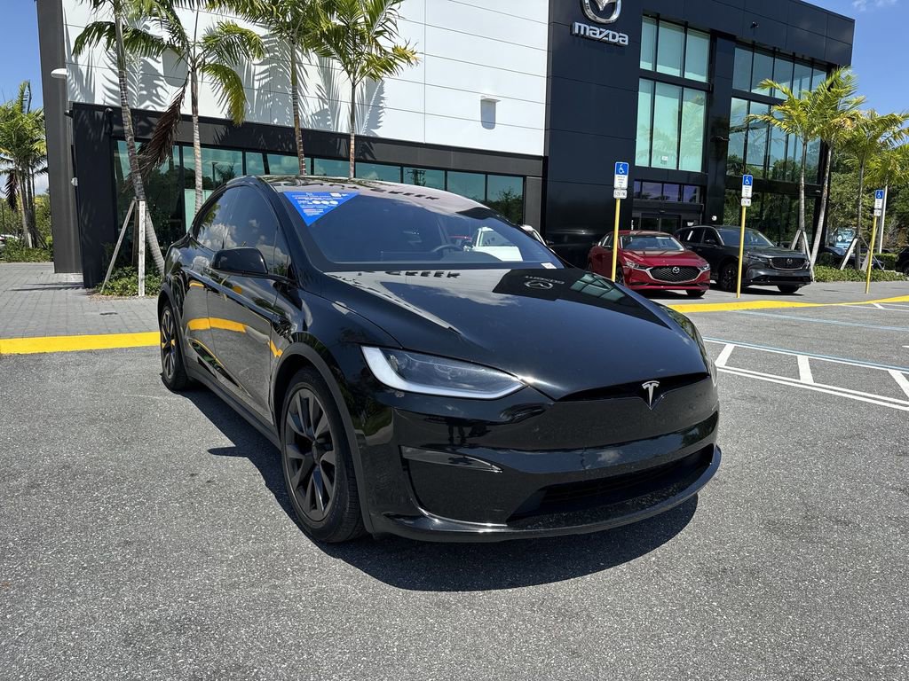 Used 2024 Tesla Model X image 8