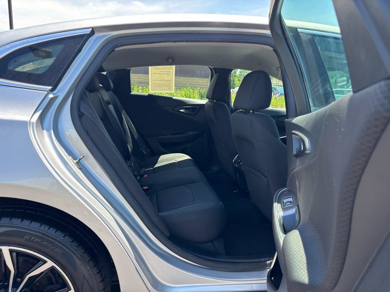 Used 2017 Chevrolet Malibu LT FWD image 37