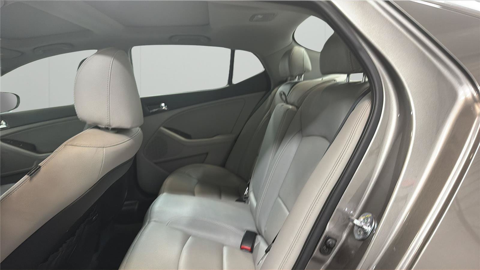 Used 2012 Kia Optima EX w/ Premium Pkg FWD image 11