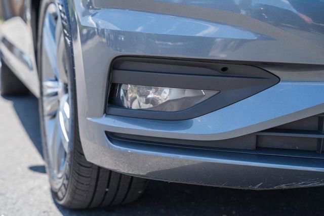 Used 2019 Volkswagen Jetta R-Line w/ R-Line Cold Weather Package FWD image 12