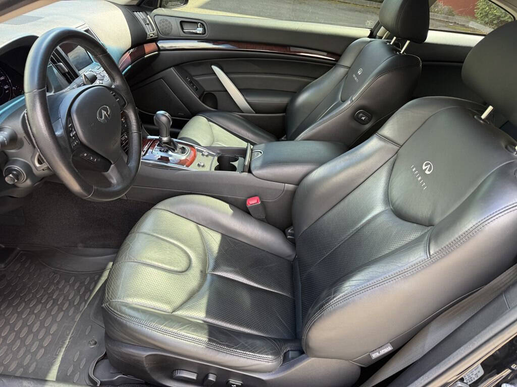 Used 2010 INFINITI G37 Journey w/ Premium Pkg RWD image 15