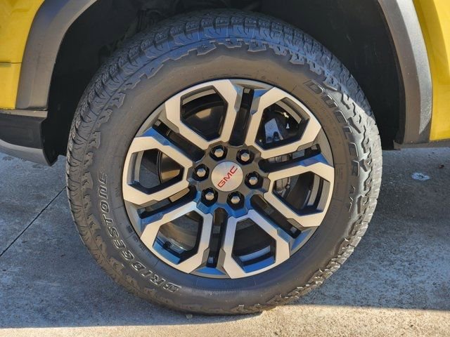 Used 2023 GMC Canyon AT4 image 18