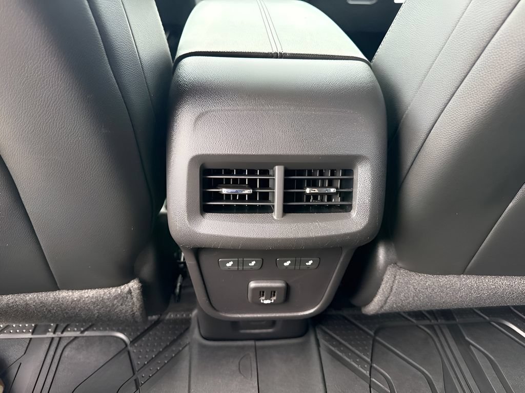 Used 2020 Chevrolet Equinox Premier AWD/4WD image 13