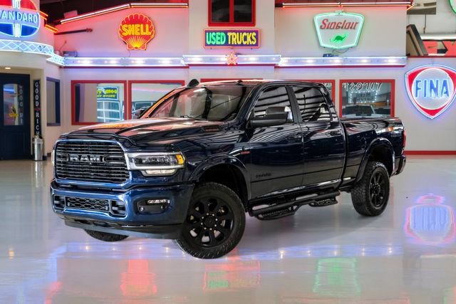 Used 2021 RAM 2500 Laramie w/ Night Edition AWD/4WD image 2