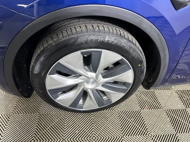 Used 2021 Tesla Model Y Long Range image 10