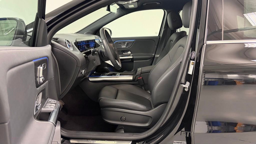 Certified 2025 Mercedes-Benz GLA 250 4MATIC image 12