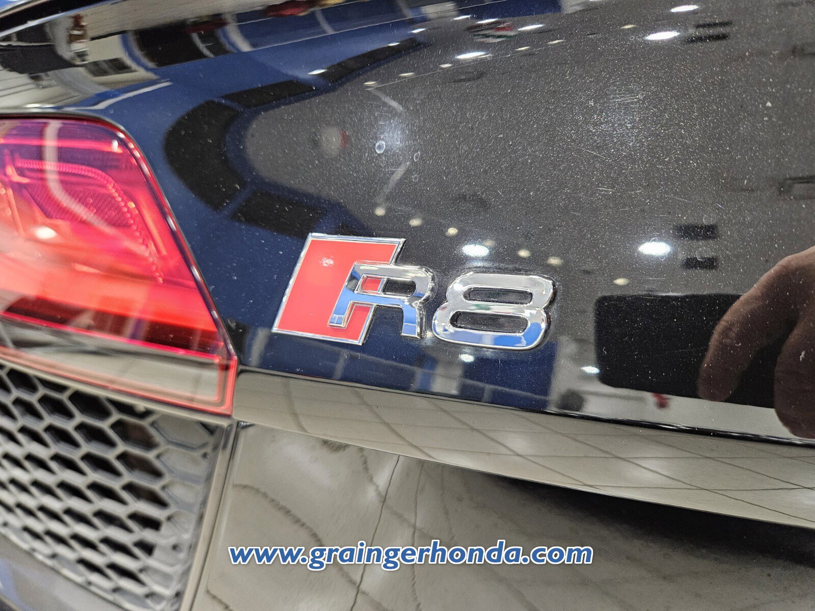 Used 2017 Audi R8 V10 image 13