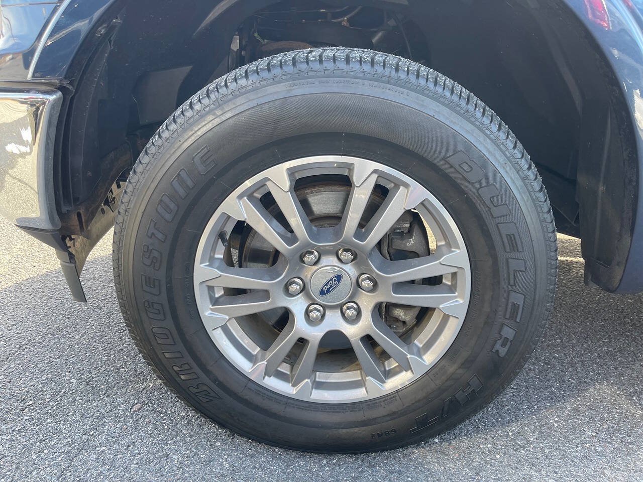 Used 2019 Ford F150 Lariat AWD/4WD image 14