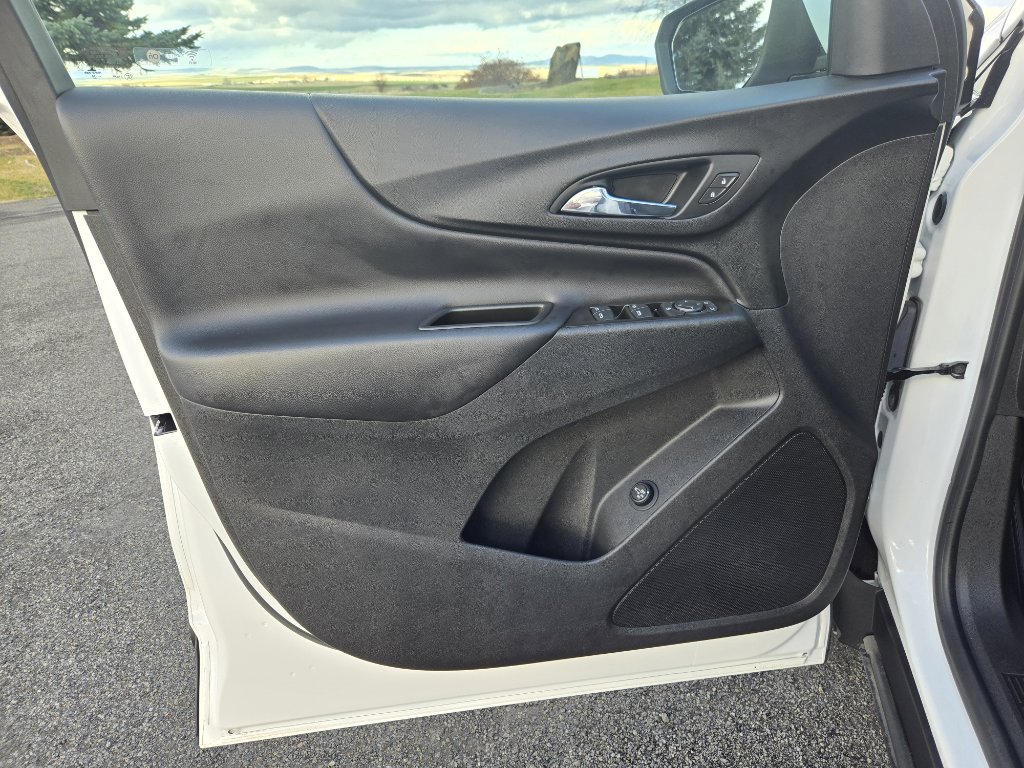 Used 2020 Chevrolet Equinox LT image 9