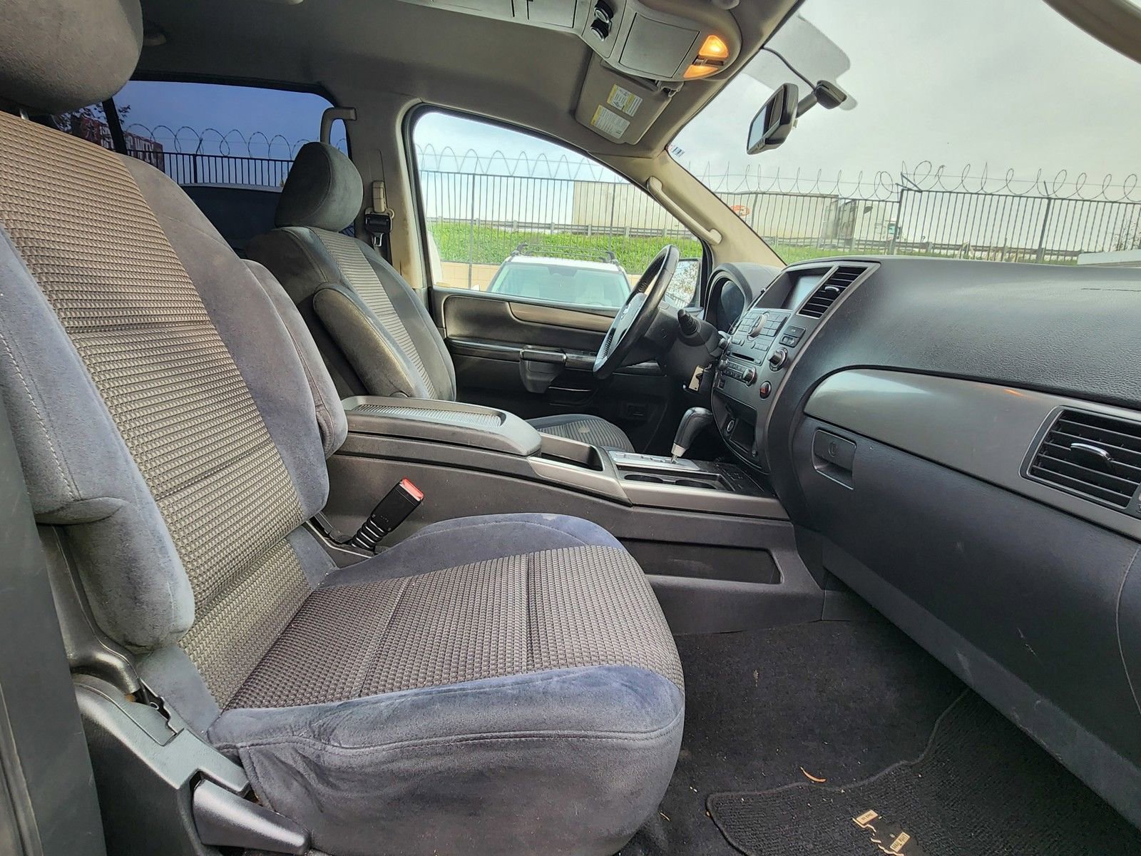 Used 2011 Nissan Armada SV image 23