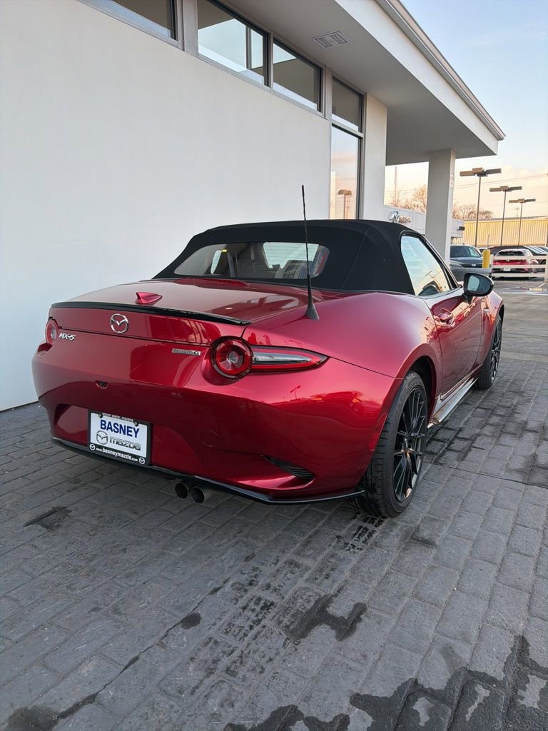 Certified 2024 MAZDA MX-5 Miata Club w/ Brembo/BBS Recaro Package image 6