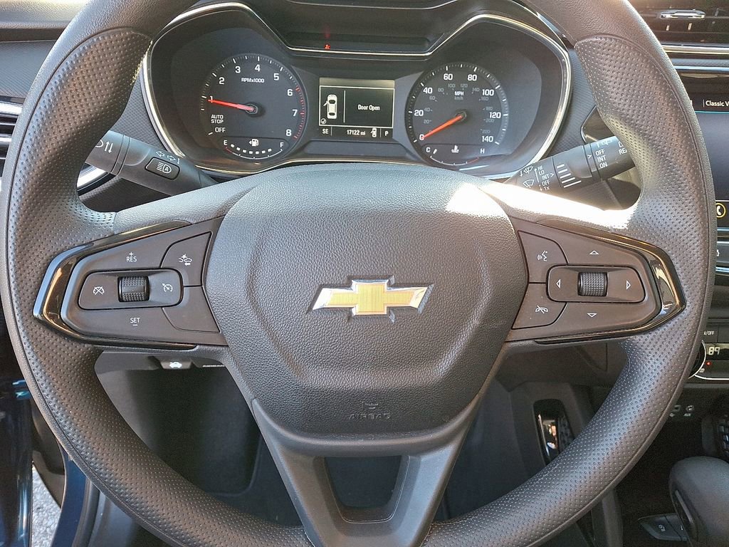 Used 2021 Chevrolet TrailBlazer LT w/ Convenience Package image 24