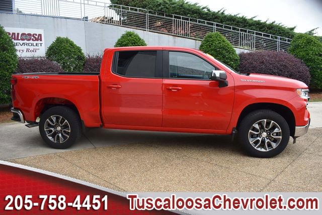 Used 2023 Chevrolet Silverado 1500 LT AWD/4WD image 11