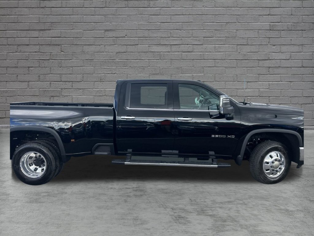 New 2026 Chevrolet Silverado 3500 LTZ w/ LTZ Convenience Package AWD/4WD image 8