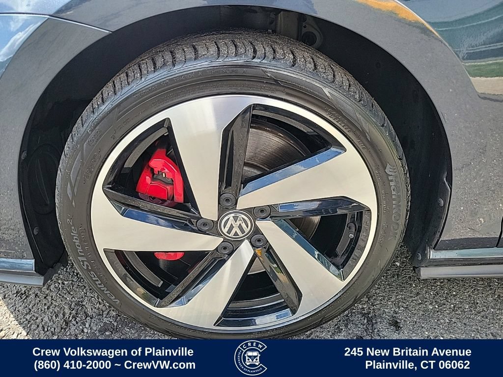 Used 2018 Volkswagen GTI SE w/ SE Leather Package FWD image 18