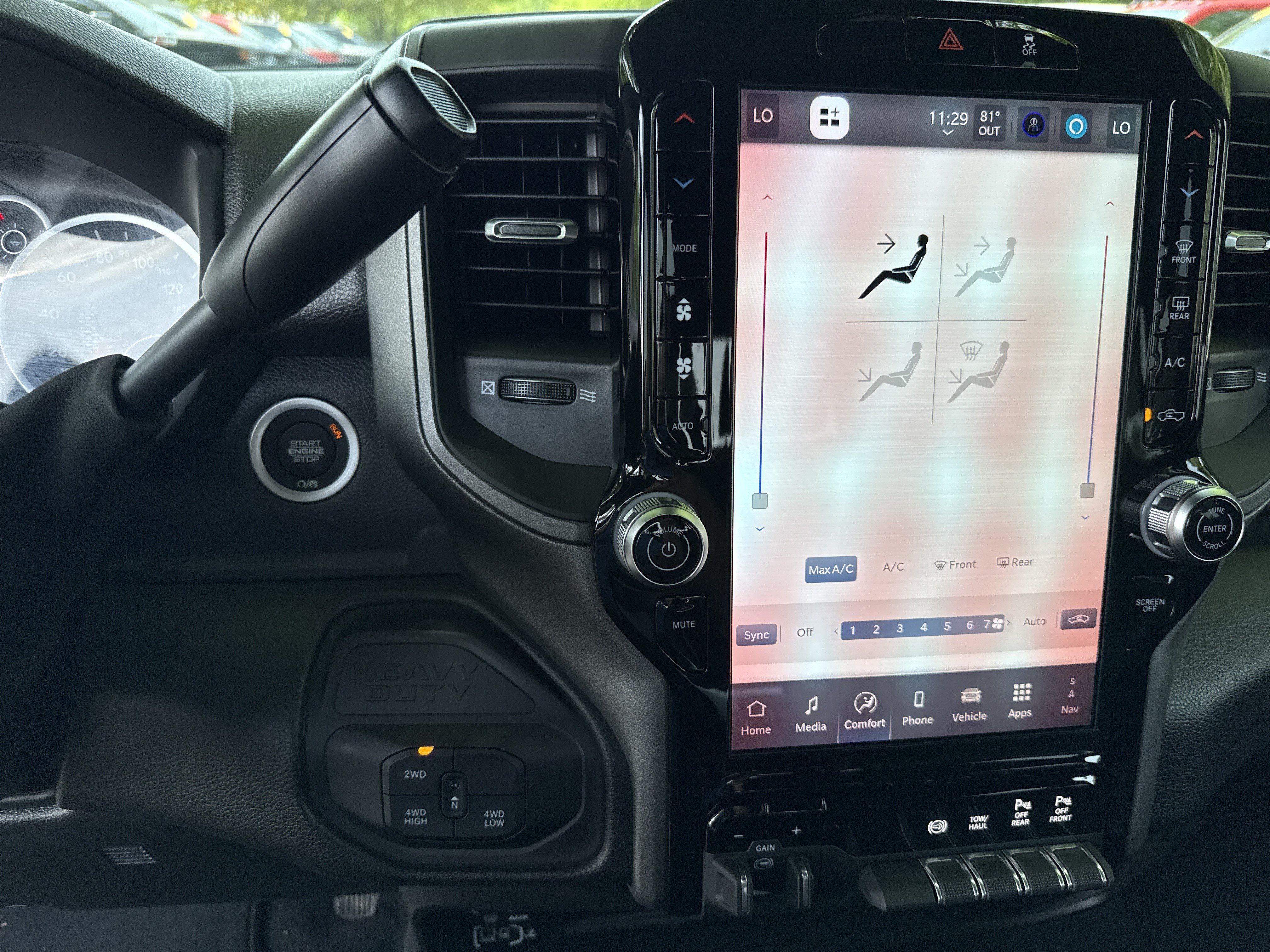 New 2026 RAM 3500 Tradesman AWD/4WD image 27