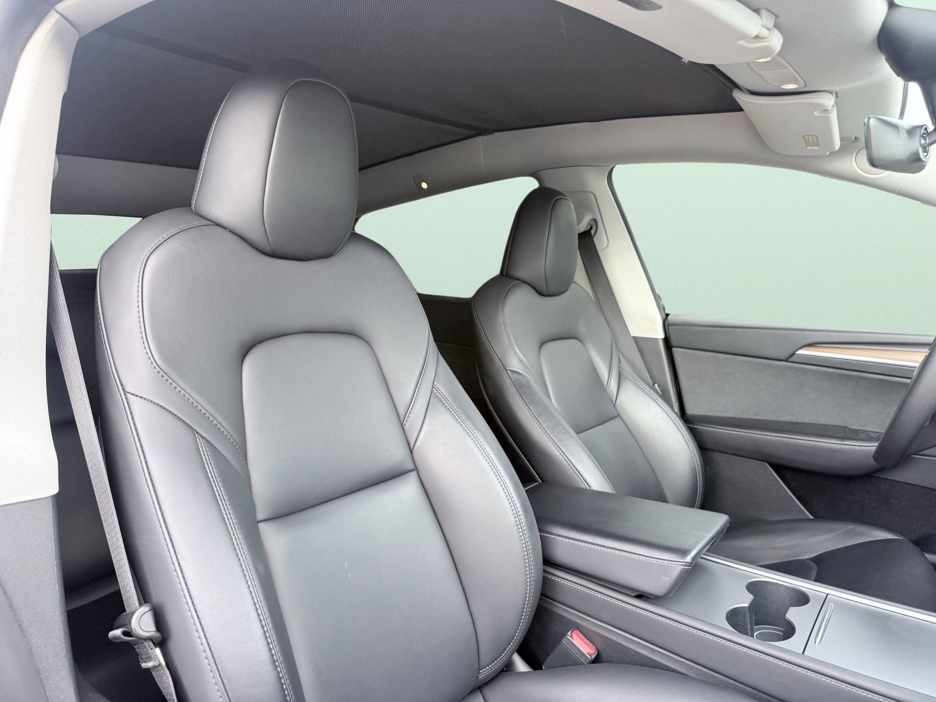 Used 2023 Tesla Model Y Performance image 46