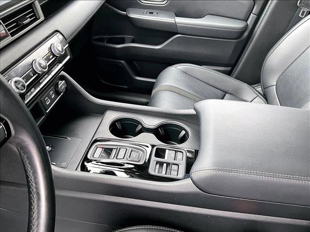 Used 2023 Honda Pilot Touring image 15