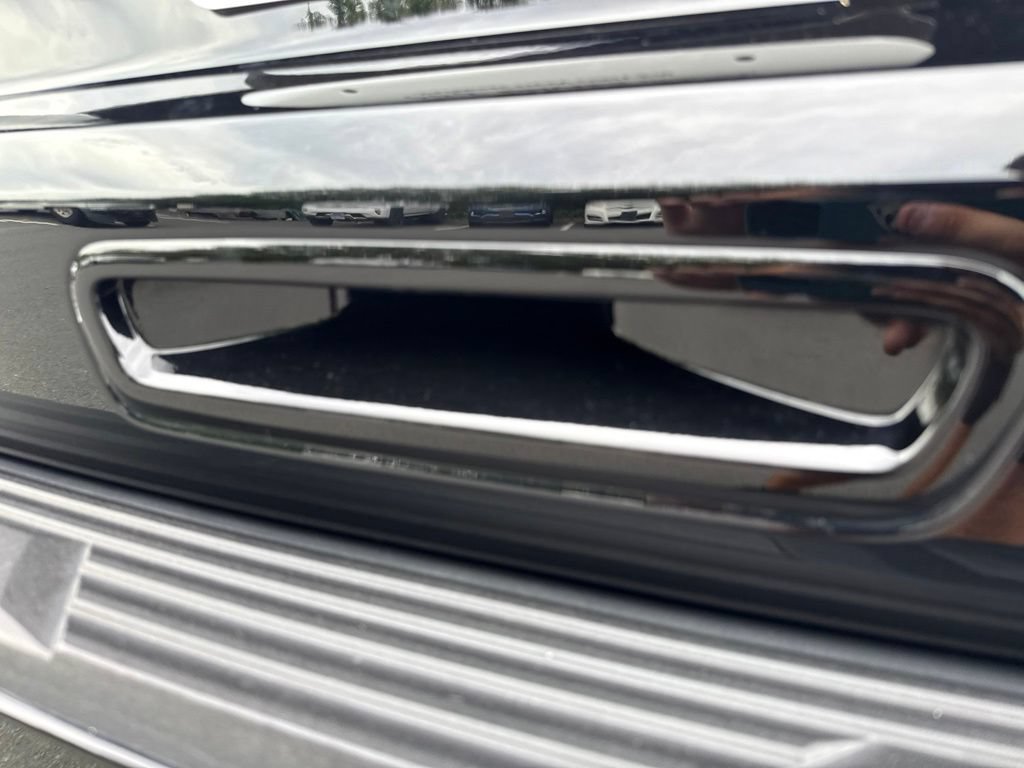 Used 2025 GMC Yukon XL Denali Ultimate AWD/4WD image 60