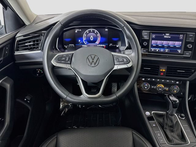 Certified 2024 Volkswagen Jetta SE FWD image 23