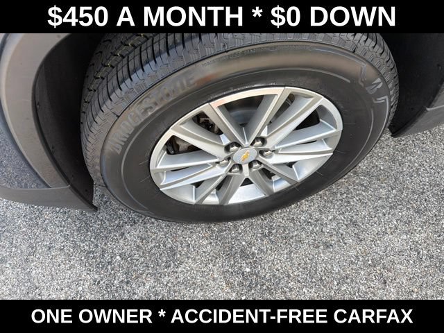 Used 2023 Chevrolet Traverse LT FWD image 11