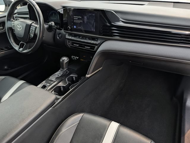Used 2025 Toyota Camry SE FWD image 32