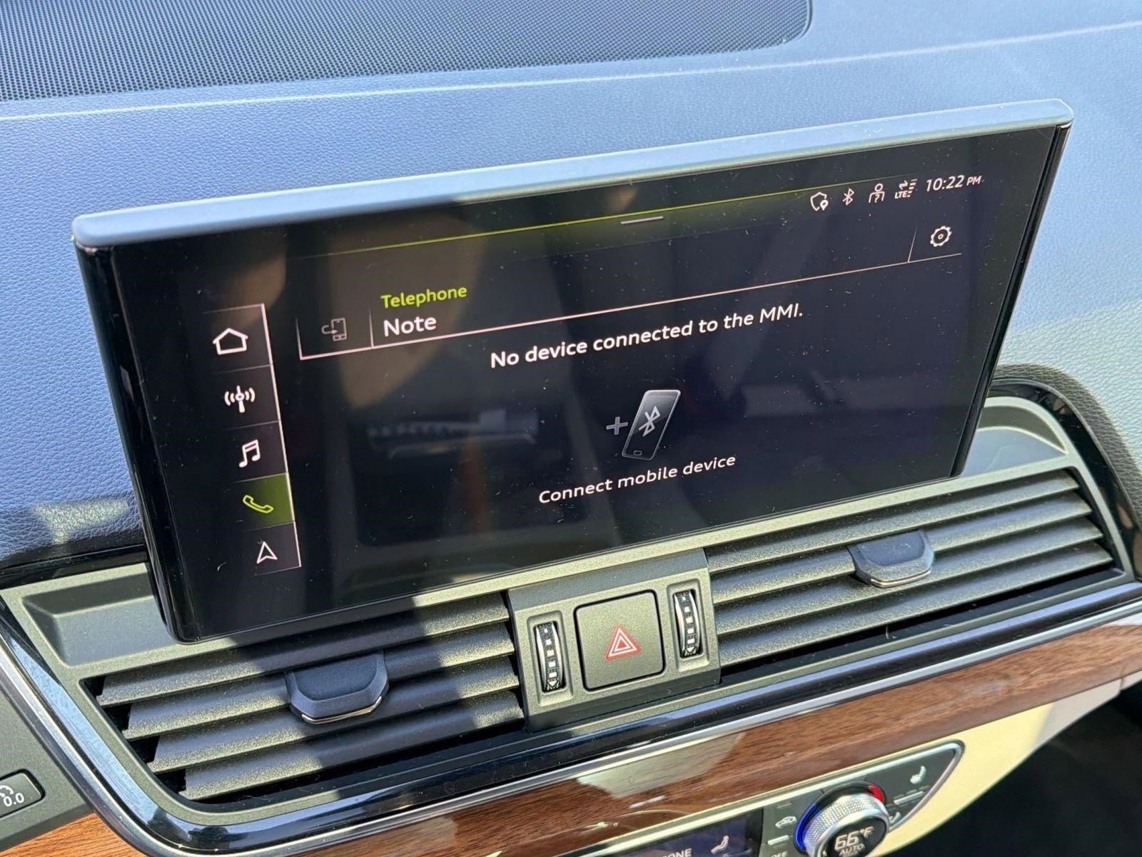 Used 2022 Audi Q5 e Premium Plus w/ Premium Plus Package image 24