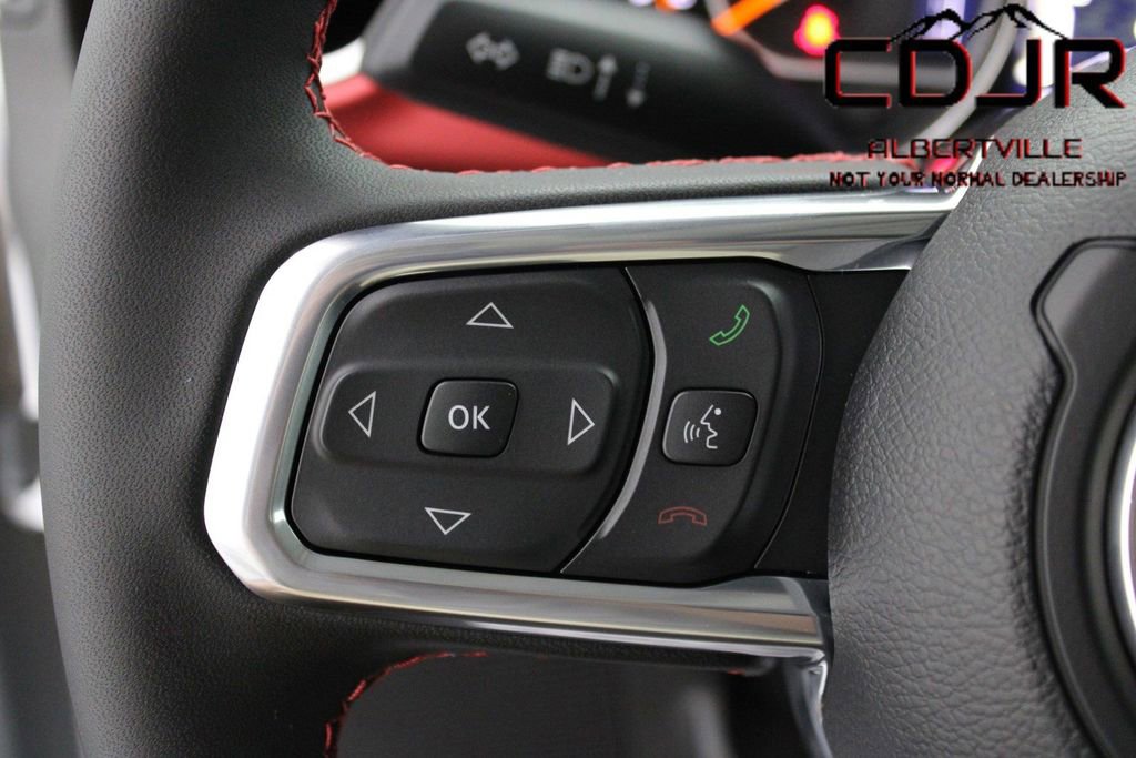 Used 2023 Jeep Gladiator Rubicon w/ Cold Weather Group image 44