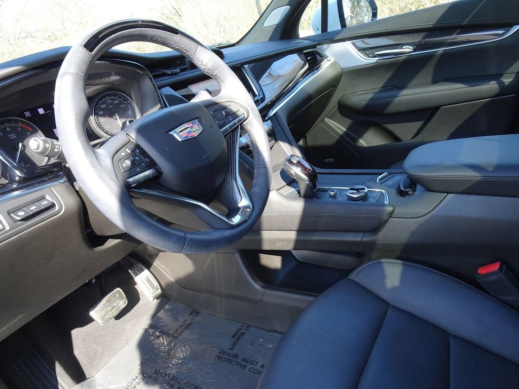 Certified 2024 Cadillac XT6 Sport w/ Technology Package image 10