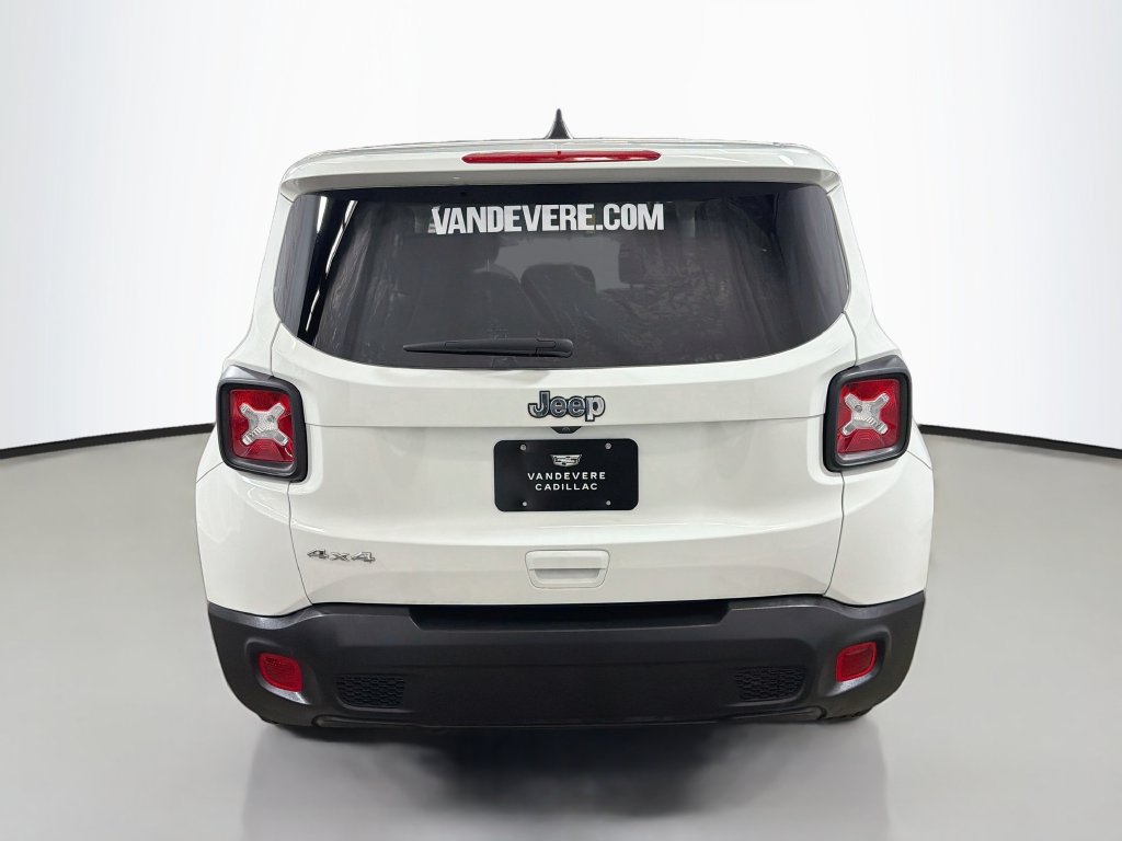 Used 2023 Jeep Renegade Latitude AWD/4WD image 8