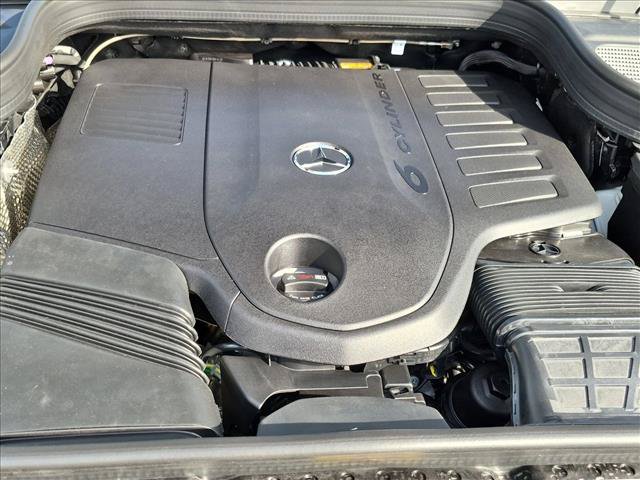 New 2026 Mercedes-Benz GLS 450 4MATIC image 15