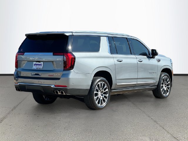 New 2026 GMC Yukon XL Denali w/ Sun & Power Step Package AWD/4WD image 4
