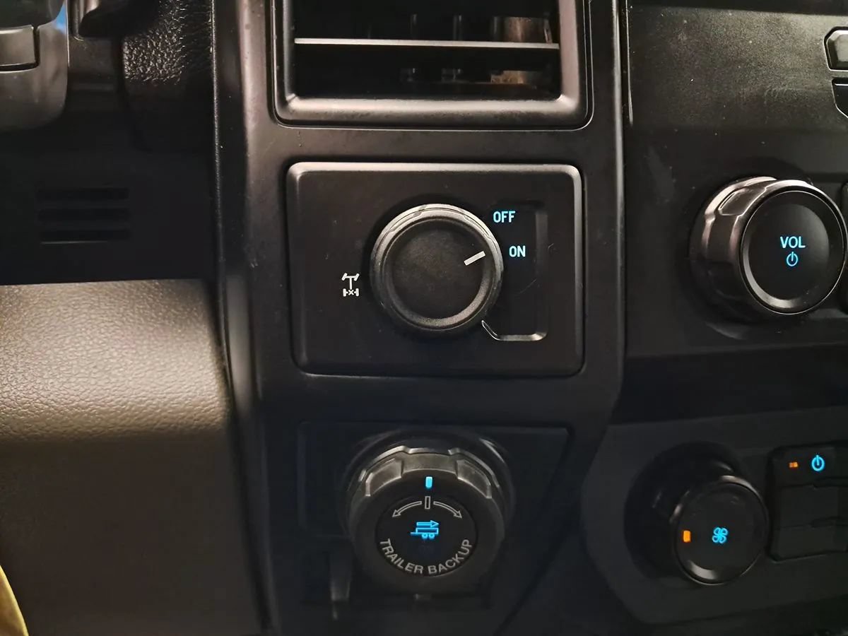 Used 2019 Ford F150 XL w/ Equipment Group 101A Mid RWD image 22