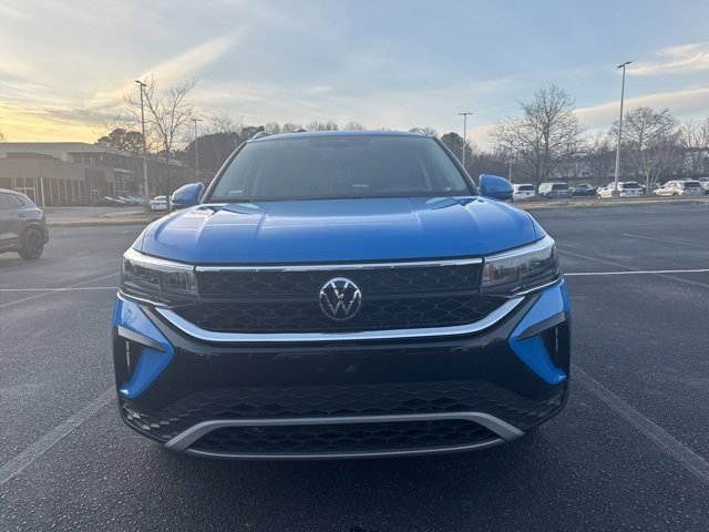 Certified 2023 Volkswagen Taos SE w/ Panoramic Sunroof Package image 5