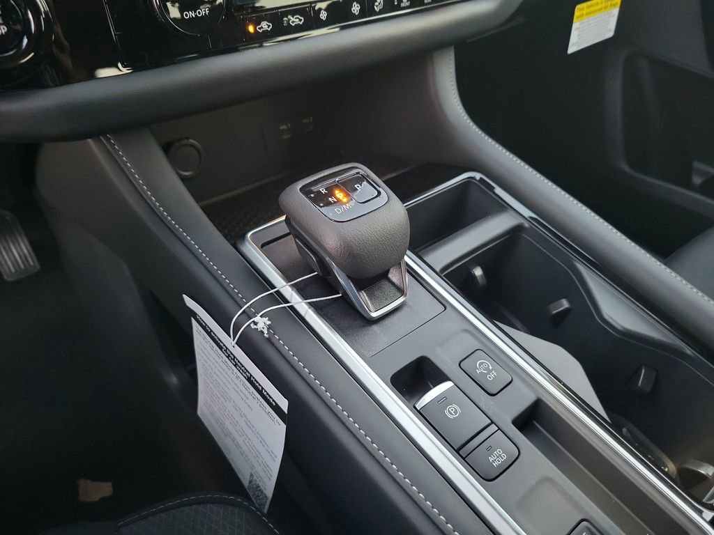 New 2026 Nissan Pathfinder SV image 9