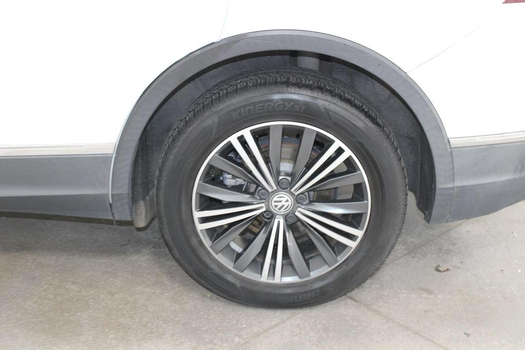 Used 2019 Volkswagen Tiguan SEL FWD image 50