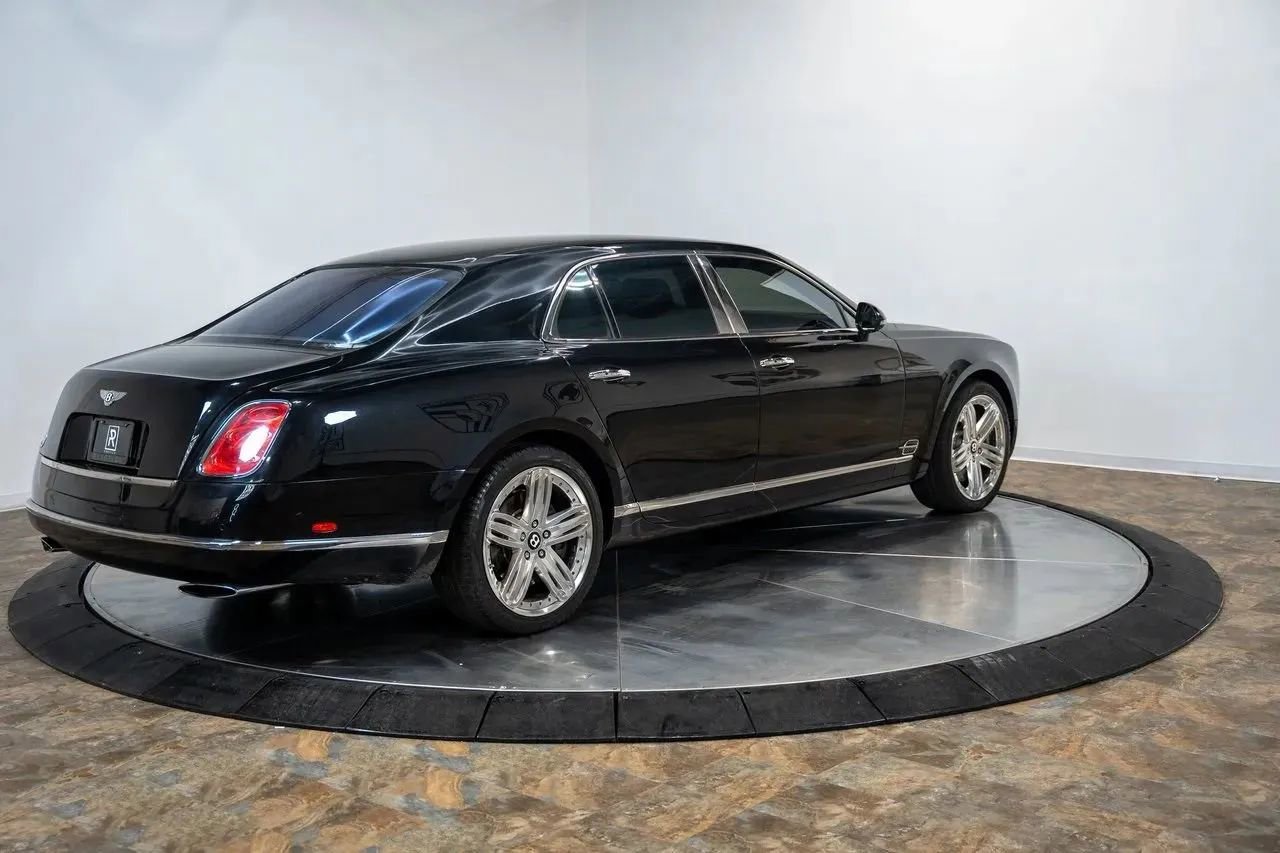 Used 2011 Bentley Mulsanne image 10