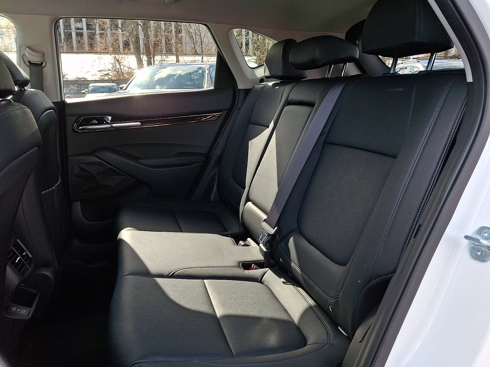 Certified 2024 Kia Seltos SX image 9