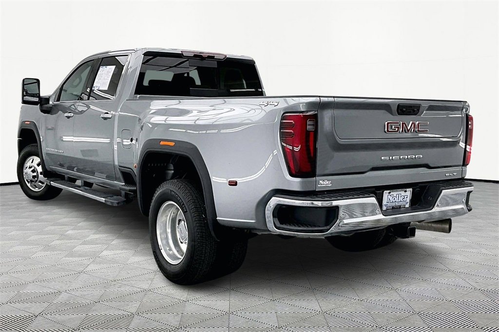 Used 2025 GMC Sierra 3500 SLT w/ SLT Premium Package image 13