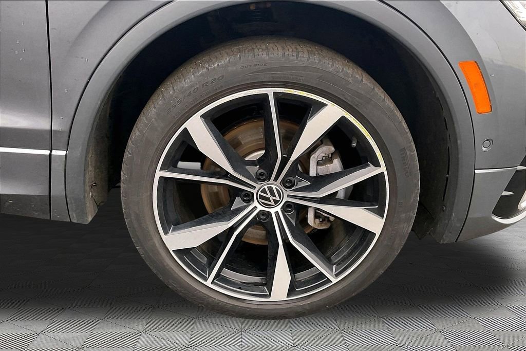Used 2022 Volkswagen Tiguan SEL R-Line image 35