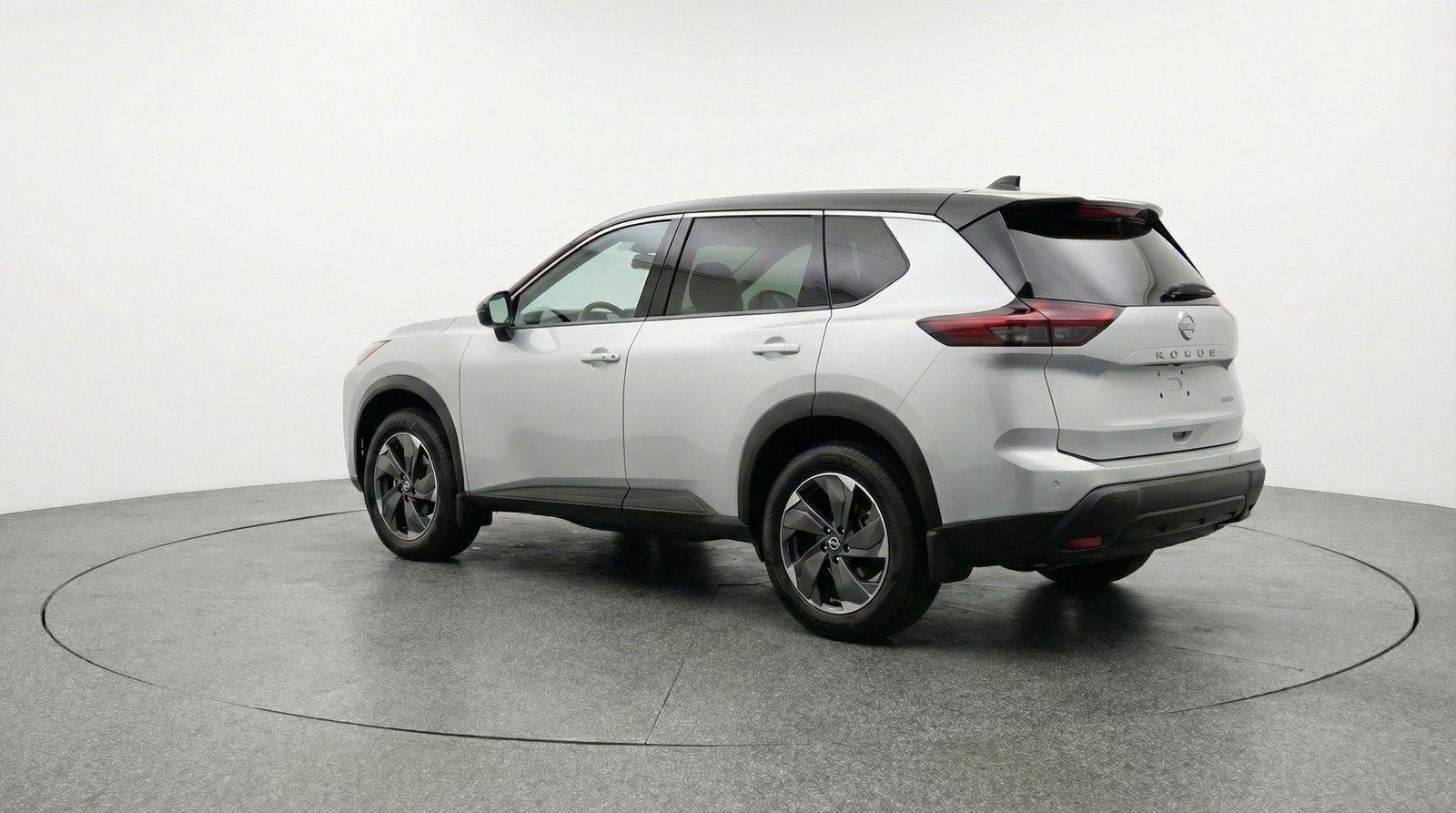 Used 2025 Nissan Rogue SV FWD image 6