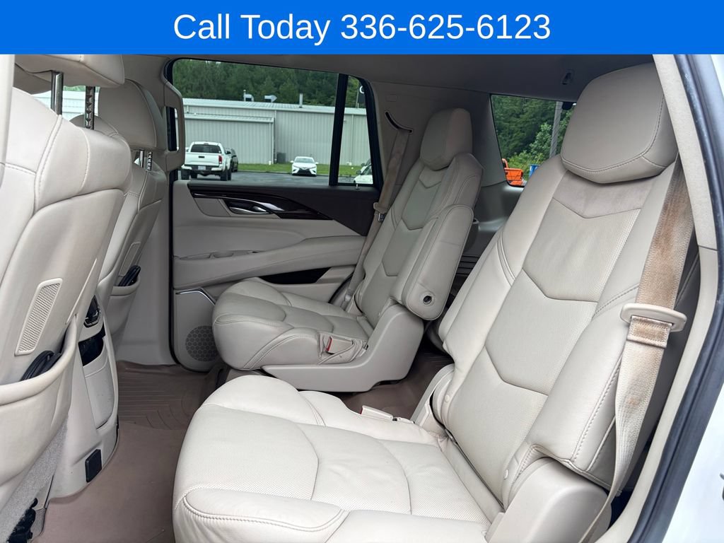 Used 2017 Cadillac Escalade Premium Luxury AWD/4WD image 23