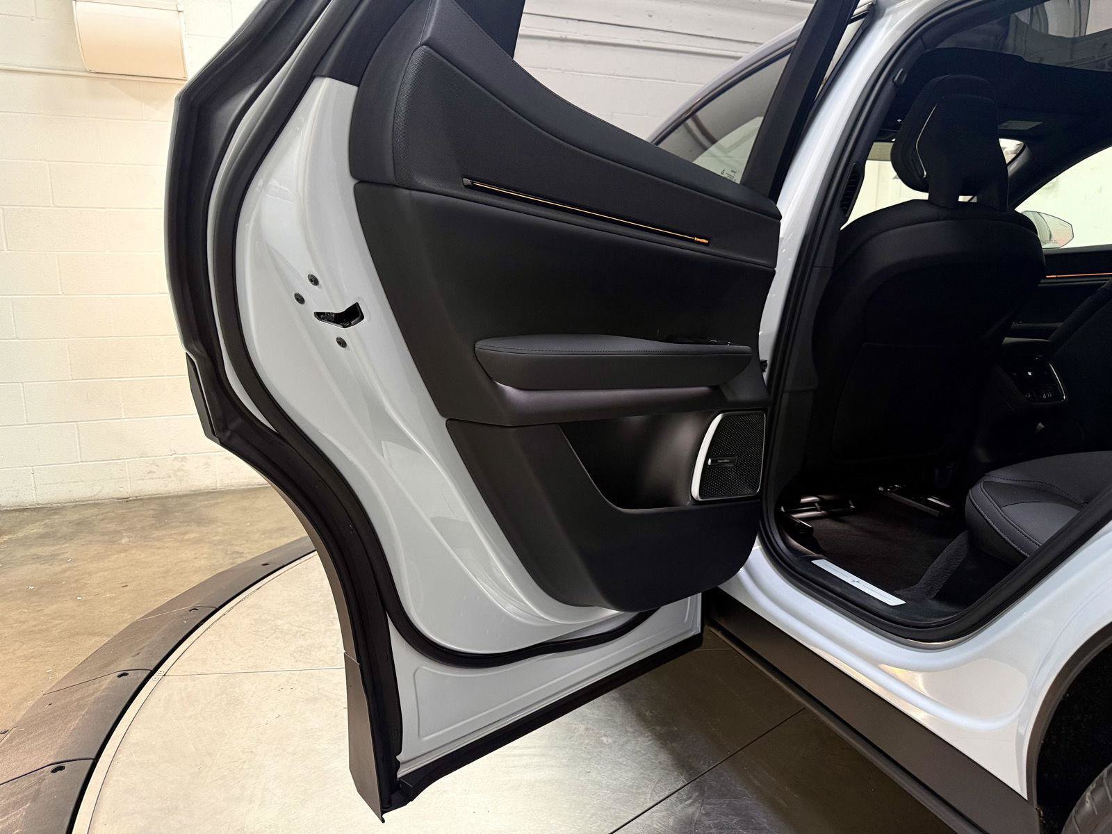 Used 2025 Polestar Polestar 3 AWD/4WD image 17