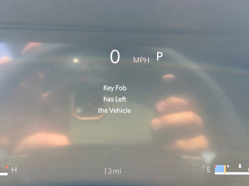 New 2025 Jeep Grand Cherokee Altitude image 16