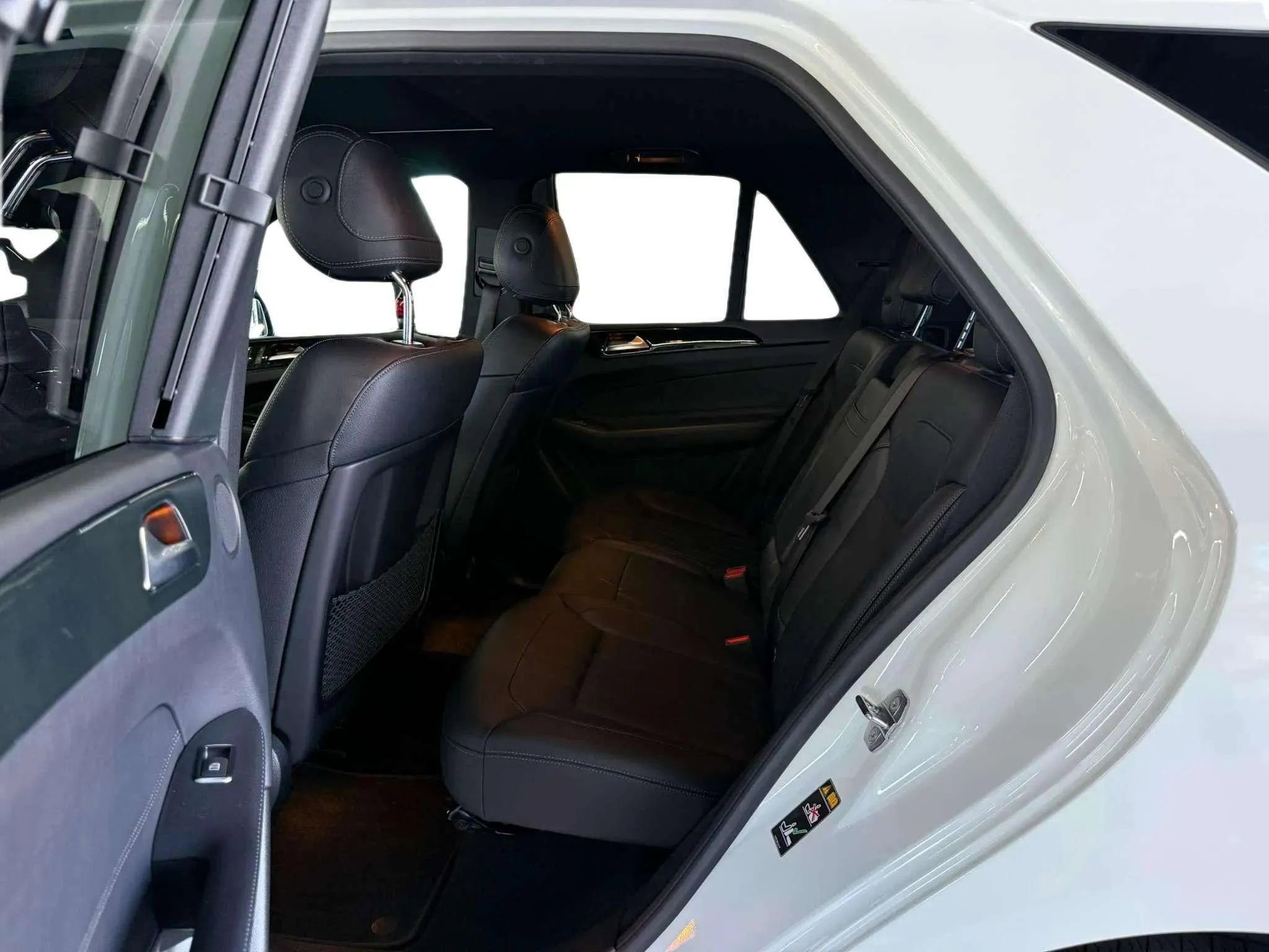 Used 2019 Mercedes-Benz GLE 400 4MATIC image 12